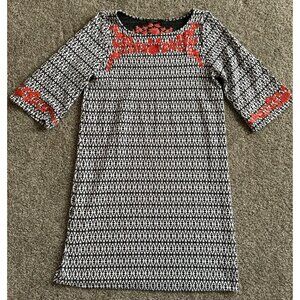 THML Anthropologie‎ Sz L Shift Dress Flare Sleeve Embroidered Black White Knit